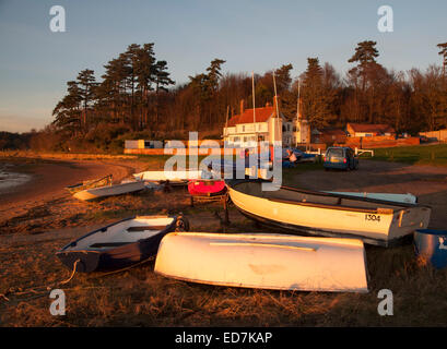 Derive fuori Ramsholt Arms pub, Fiume Deben, Ramsholt, Suffolk, Inghilterra Foto Stock