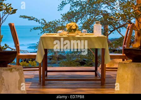 Romantico tavolo da pranzo Foto Stock