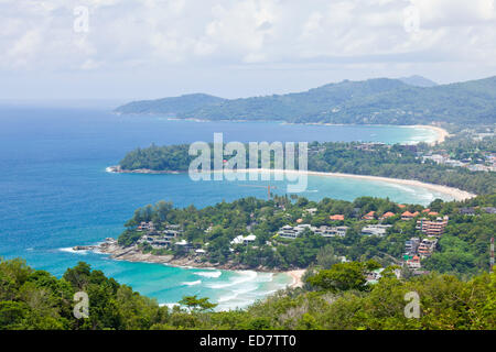 Vista aerea paesaggio della Baia e spiaggia tropicale,Kata e Karon katanoi, in Phuket Thailandia Foto Stock