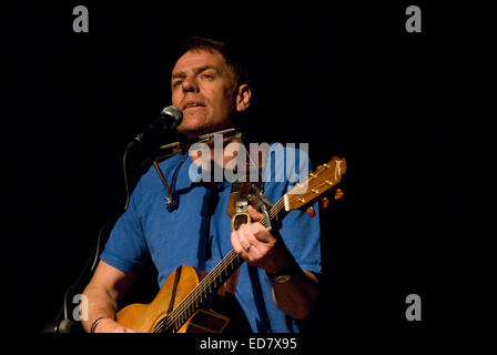 Martyn Joseph suonando live in Edinburgh Foto Stock