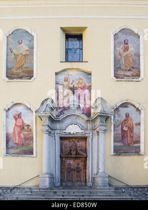 Chiesa della Santissima Trinità in Ponte di Legno, Italia Foto Stock