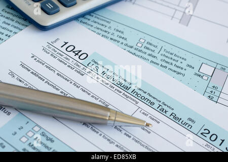 Stati Uniti imposta sul reddito federale IRS ritorno 1040 documenti Foto Stock