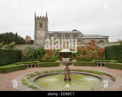 La Chiesa di San Pietro a Coughton Court, Warwickshire, Inghilterra, Regno Unito Foto Stock