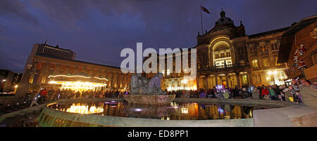 Municipio de Birmingham Council House,Victoria Square, Birmingham, Inghilterra, Regno Unito, B3 3DQ al crepuscolo Foto Stock