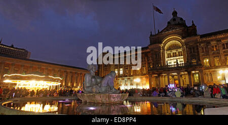 Municipio de Birmingham Council House,Victoria Square, Birmingham, Inghilterra, Regno Unito, B3 3DQ al crepuscolo Foto Stock