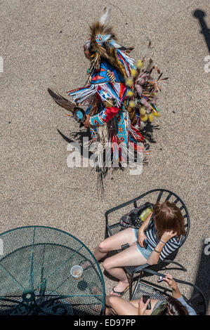 Zuni Indian indossando regalia, Albuquerque, Nuovo Messico USA Foto Stock