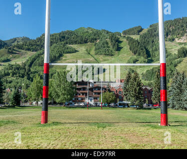 Il Rugby campo da gioco e i pali. Aspen. Colorado. Stati Uniti d'America Foto Stock