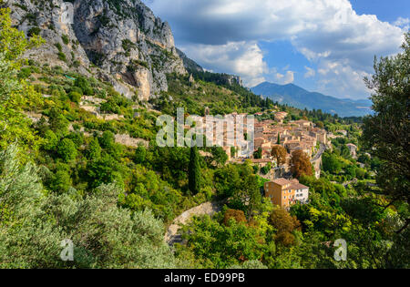 Villaggio di Moustiers Sainte-marie, Provenza, sud della Francia, Verdon Foto Stock