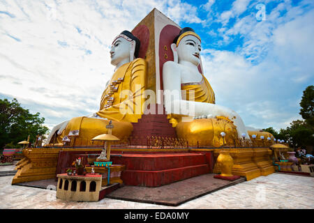 Kyaik Pun Paya, Bago, Myanmar. Foto Stock