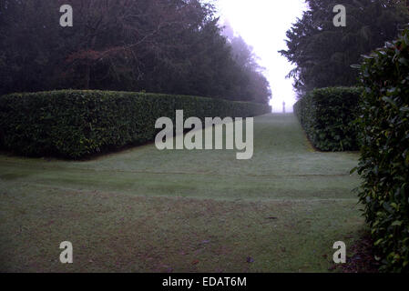 Giardini e prati La tenuta si estende per 375 acri (1,52 km2) di cui circa 180 acri (0,73 km2) comprendono i giardini, Foto Stock