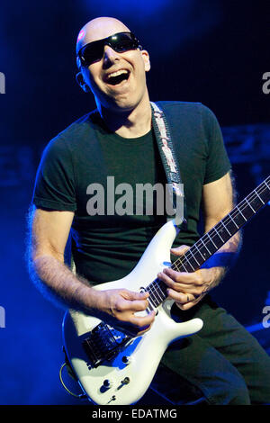 Joe Satriani eseguita a Sportarena stadio, Budapest, Ungheria Aug 01, 2012 Foto Stock