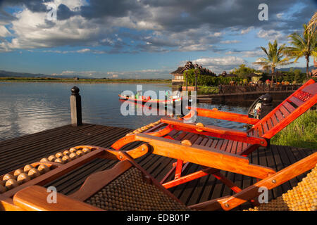 Tramonto, Inle Resort, Lago Inle, Myanmar Foto Stock