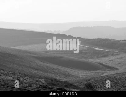 Villaggio IImber Salisbury Plain Wiltshire, Inghilterra UK.. Presi dall'esercito per la formazione nel 1943 e mai restituito. Foto Stock