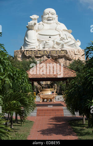 Scultura di Buddha, parco divertimenti, Vung Tau, Vietnam Foto Stock