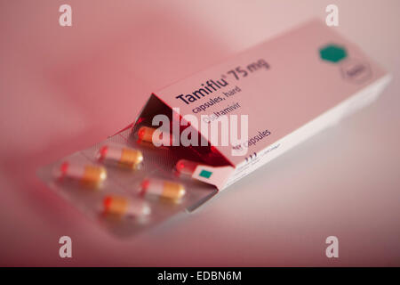 Immagine illustrativa di una scatola di Tamiflu e compresse. Foto Stock