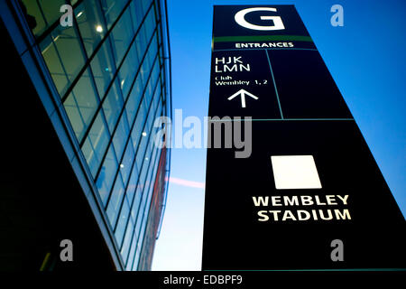 Il Wembley Arena al crepuscolo Foto Stock