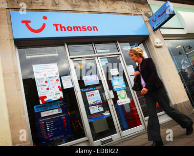 Esterno di un Thomson Travel Agent's; parte di TUI Travel. Foto Stock