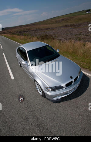 2002 E46 335d BMW Serie 3 berlina diesel modificati con Alpina ruote ed accessori Foto Stock