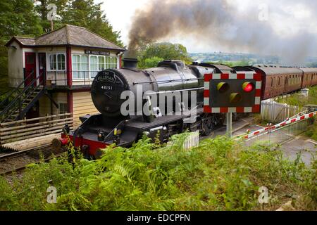 Stanier Class 8F, treno a vapore. Low House attraversando Armathwaite Eden Valley arrivino a Carlisle Linea ferroviaria Cumbria Inghilterra England Regno Unito Foto Stock