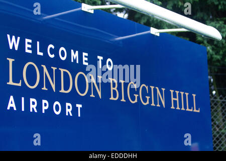 Benvenuto a Londra Biggin Hill segno Airport Foto Stock