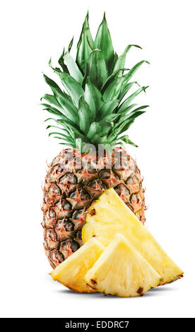 Fette di ananas isolati su sfondo bianco Foto Stock