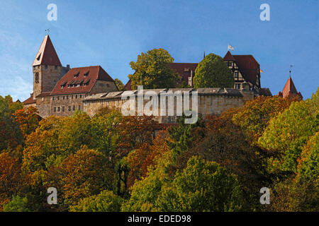 La Veste Coburg, o Coburg fortezza del X secolo, è una delle più grande della Germania castelli. È situato su una collina sopra la città di Coburg. La Veste Coburg (chiamato anche "Corona della Franconia') domina la città di Coburg in Baviera il confine con Th Foto Stock