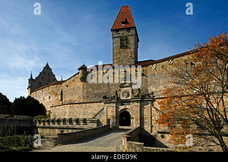 La Veste Coburg, o Coburg fortezza del X secolo, è una delle più grande della Germania castelli. È situato su una collina sopra la città di Coburg. La Veste Coburg (chiamato anche "Corona della Franconia') domina la città di Coburg in Baviera il confine con Th Foto Stock