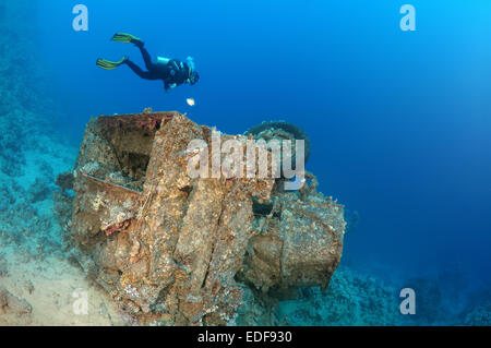 I trasportatori cingolati Bren Carrier MK-1. Militari veicoli corazzati con abbandonata nel Mar Rosso durante la guerra dei sei giorni tra i Foto Stock