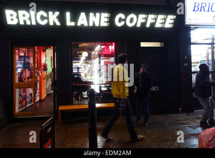 Brick Lane caffè di notte, Brick Lane, Spitalfields, Londra Foto Stock