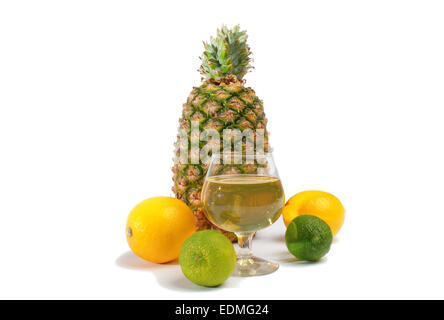 Ananas e limone calce con un bel succo di frutta Foto Stock