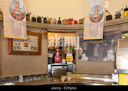 All'interno di Sant'Eustachio Il Caffe, Roma, Italia, Europa Foto Stock