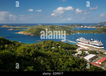 Vista di Charlotte Amalie Harbor dal Paradise Point, san Tommaso, Isole Vergini Americane Foto Stock