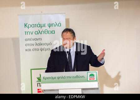 Evangelos Venizelos, Vice Primo Ministro e Ministro degli Affari Esteri di Grecia. Parola politico di Venizelos, MP per panellenica movimento socialista (PASOK), per le elezioni. 05.01.2015 Foto Stock