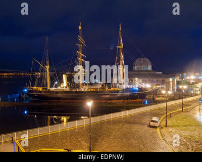 Rrs discovery point dundee centro visita museo crepuscolo Foto Stock