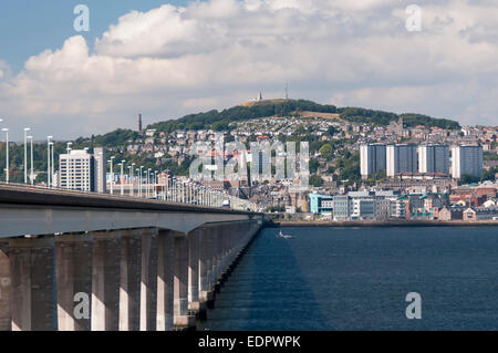 Tayside dundee road bridge city view tayport Foto Stock