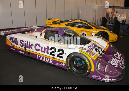 Excel, Docklands di Londra, Regno Unito. 8 gennaio, 2015. Le Mans Jaguar XJR 9 presso il London Classic Car Show. Credito: Malcolm Park editoriale/Alamy Live News Foto Stock