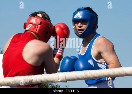 Tedesco-russo junior boxe dilettante al Festival tedesco-russo, Karlhorst Trabrennbahn, Berlino, Germania Foto Stock