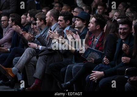 Il vecchio ufficio di smistamento, Londra UK. 9 gennaio 2015. Topman Design Catwalk Show apre Londra collezioni: Uomini Autunno Inverno 2015.Prima fila gli ospiti inclusi (L-R) Oliver Cheshire, Joe Ottaway, David Gandy, Douglas Booth, Nick Grimshaw e Henry Holland Credit: Chris Yates/Alamy Live News Foto Stock