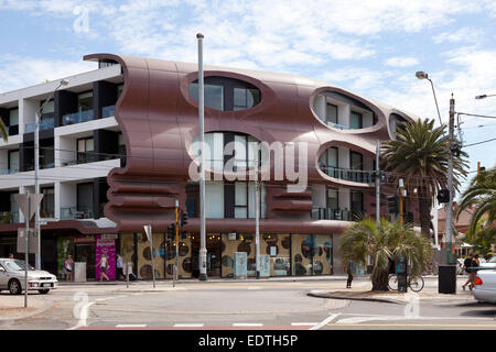 Appartamenti in corrispondenza della zona di spigolo di Acland e Carlisle Street in St Kilda, Melbourne, Australia Foto Stock