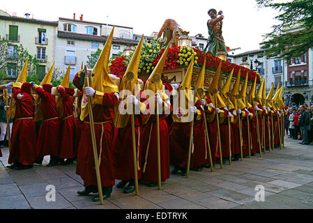 Processione religiosa penitenti, Semana Santa Settimana di Pasqua celebrazioni a Logroño Spagna Foto Stock