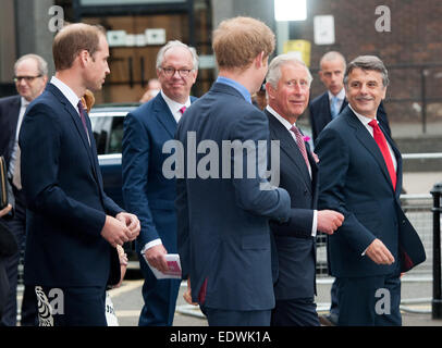 Attività nella Comunità nazionale della Cena di Gala & Awards tenutosi presso la Royal Albert Hall - Arrivi. Dotato di: il principe Harry,il principe William,il Duca di Cambridge,il Principe Carlo,il Principe di Galles dove: Londra, Regno Unito quando: 08 Lug 2014 Foto Stock