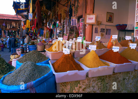 Spice Shop, negozio di generi alimentari, Rahba Kedima Square, Place des Epices, Medina, Marrakech, Marocco, Maghreb, Nord Africa Foto Stock