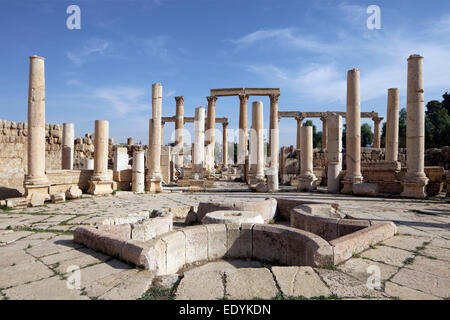 Mercato alimentare, Marcellum, antica città romana di Jerash, parte della Decapoli, Jerash Jerash, Governatorato, Giordania Foto Stock