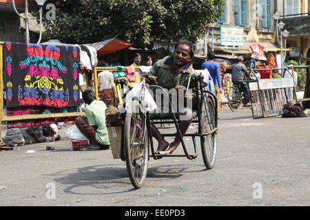 Mendicanti di fronte, Nirmal Hriday Home per i malati e i morenti Destitutes in Kolkata, India Foto Stock