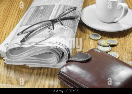 Borsetta bicchieri quotidiani tazza di caffè Foto Stock