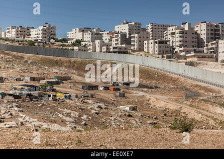 Barriera di separazione tra occidente e oriente a Gerusalemme, Israele Foto Stock