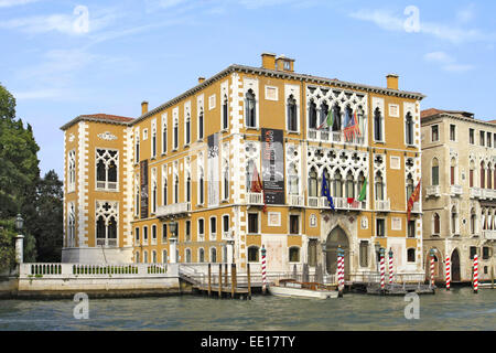 Palazzo Cavalli Franchetti am Canale Grande in Venedig, ITALIEN Foto Stock