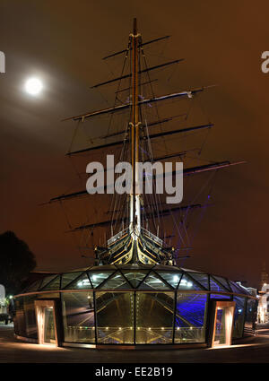 Cutty Sark, British clipper ship, Greenwich, Londra, Regno Unito, fotografia di notte Foto Stock
