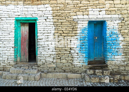 Davanti a una casa in Mekele, Mekele, Etiopia, Africa Foto Stock