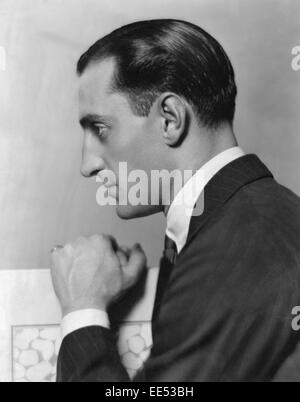 Basil Rathbone, Promozionali ritratto, spettacolo di Broadway, "Il cigno", 1923 Foto Stock